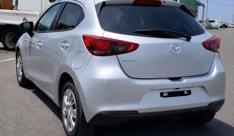 
								MAZDA 2 full									