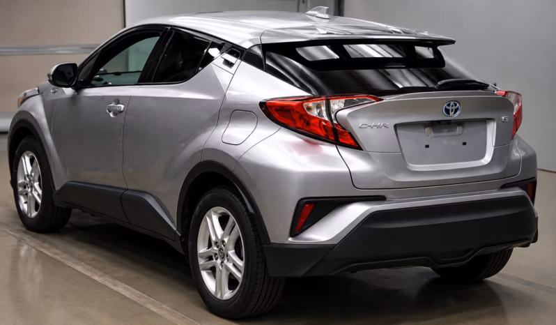 
								TOYOTA C-HR HYBRID full									