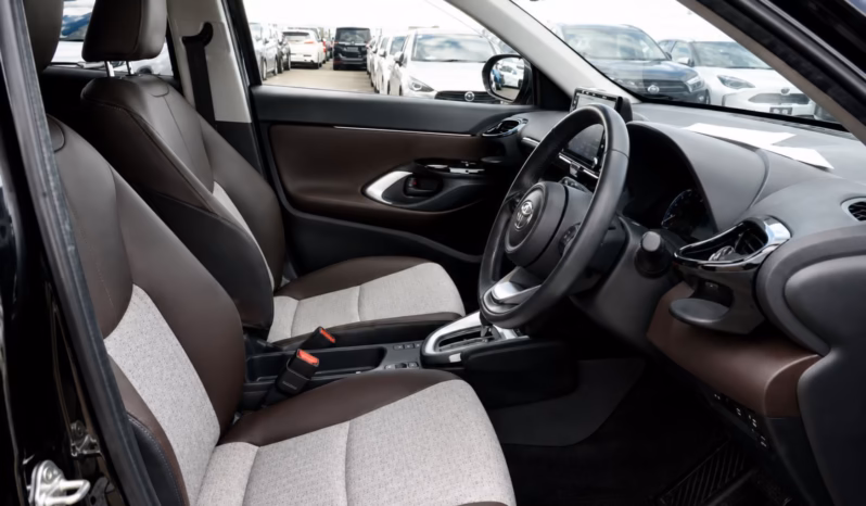 
								TOYOTA YARIS CROSS HYBRID Z full									