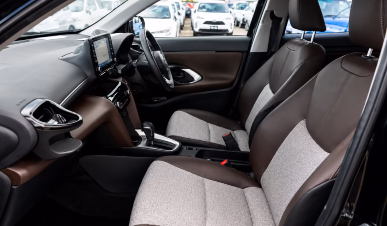 
								TOYOTA YARIS CROSS HYBRID Z full									