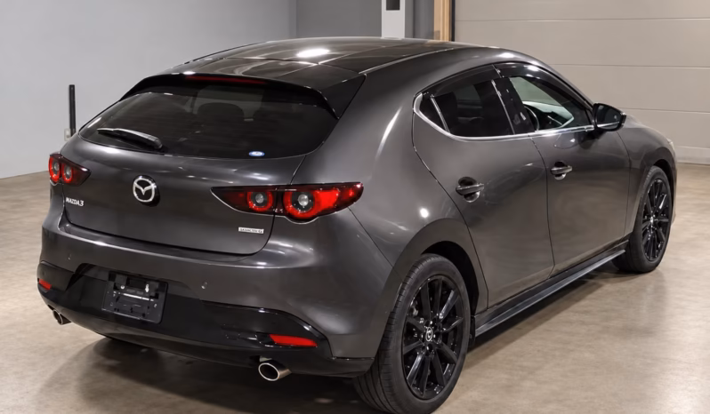 
								MAZDA 3 BLACK TONE EDITION full									