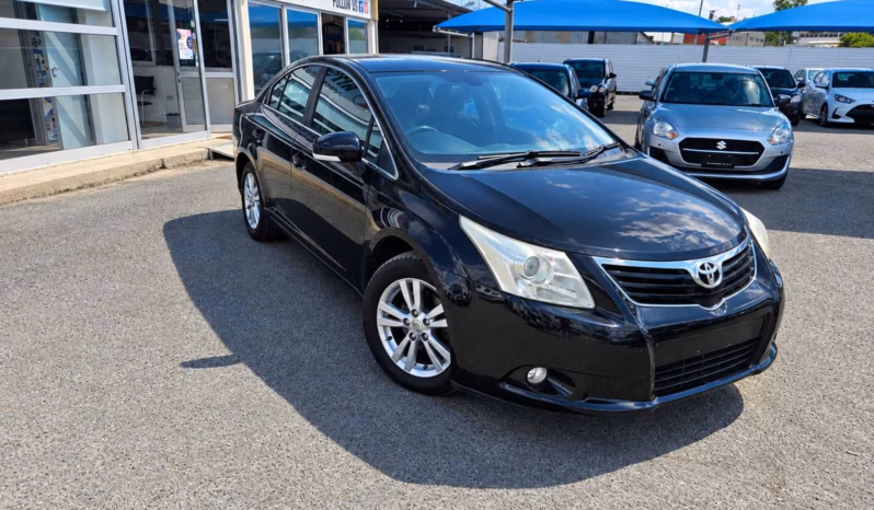 
								TOYOTA AVENSIS full									