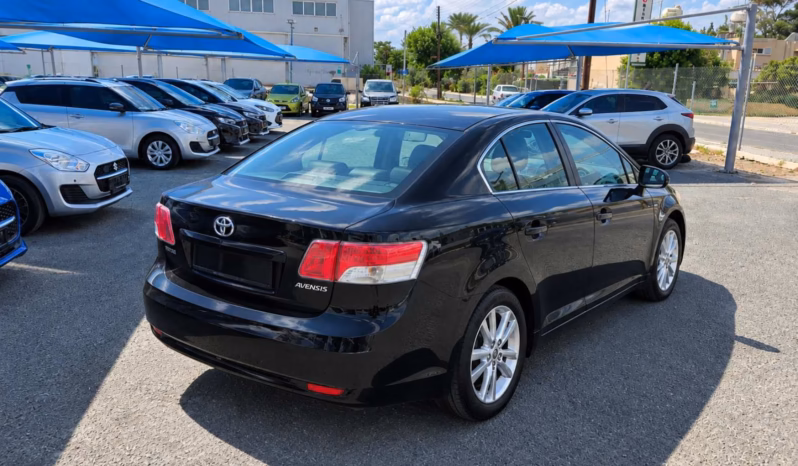 
								TOYOTA AVENSIS full									