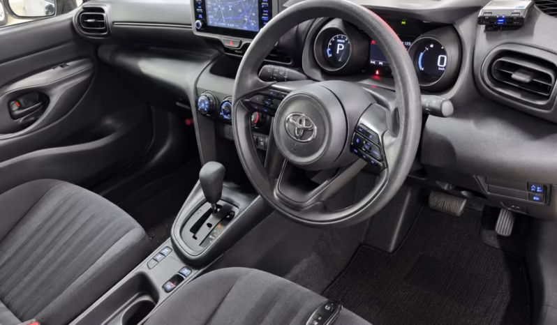 
								TOYOTA YARIS CROSS G full									