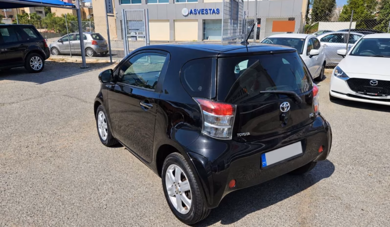 
								TOYOTA IQ full									