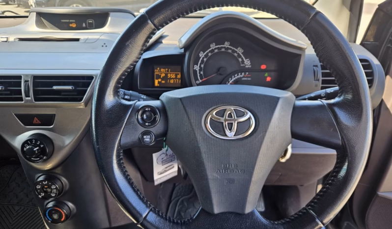 
								TOYOTA IQ full									