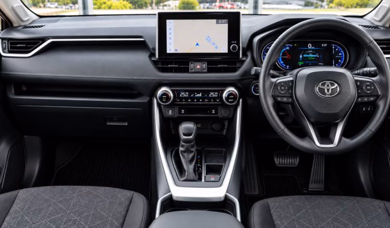 
								TOYOTA RAV4 Hybrid full									