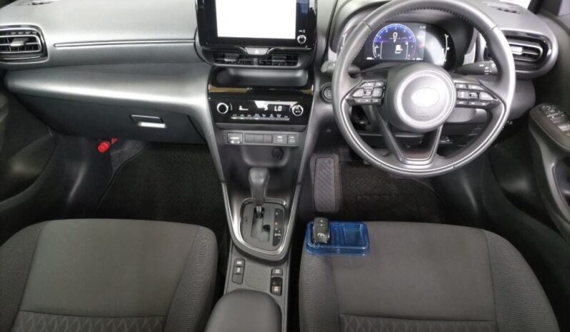 
								TOYOTA YARIS CROSS G full									