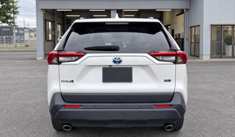 
								TOYOTA RAV4 Hybrid full									